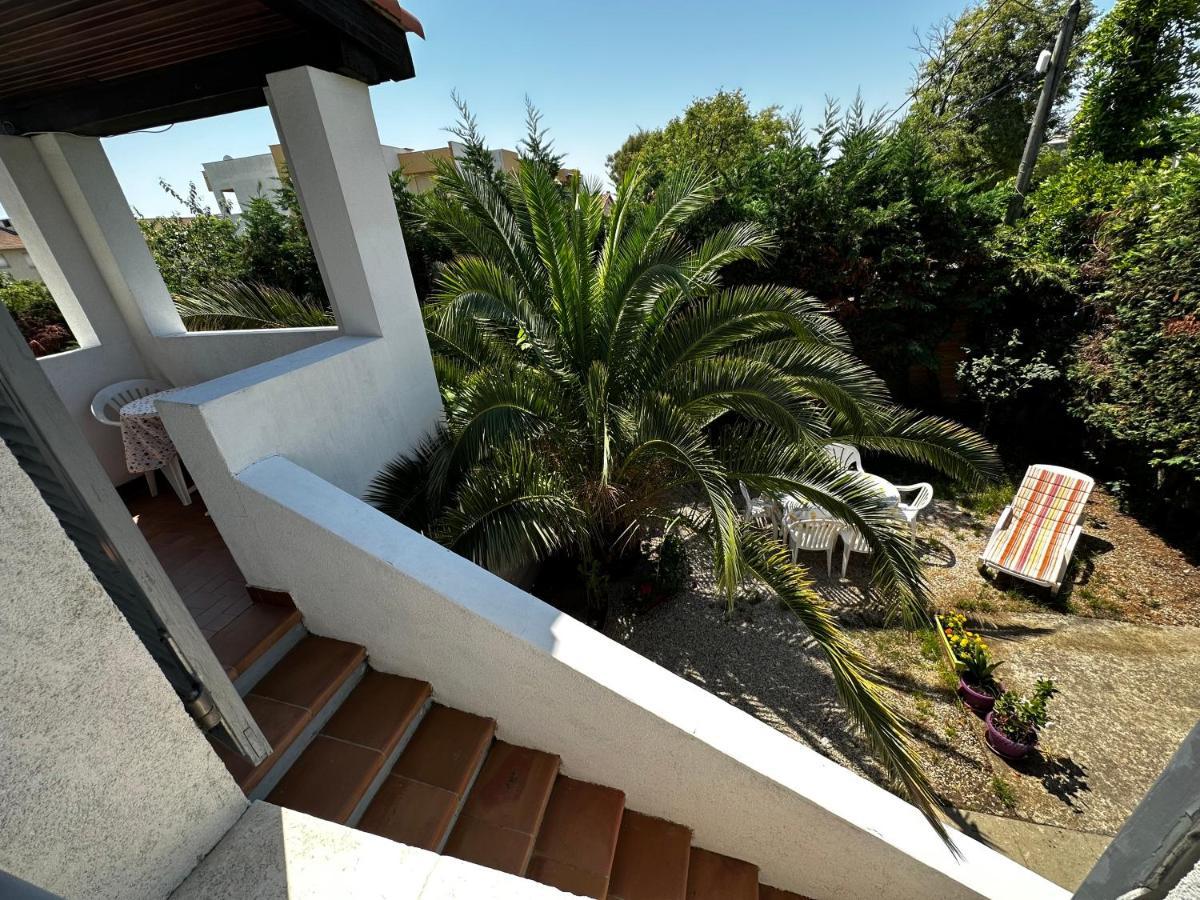 Villa La Desiree - Haut De Villa, 68M2, 8 Personnes Max, Climatise, 4 Etoiles, 120M2 De Jardin Et Parking, Wifi, Vu Mer Antibes Bagian luar foto